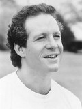 Steve Guttenberg